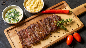 Elia Delphi food