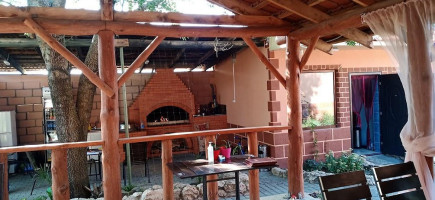 Байдарский дворик outside