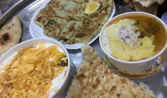 مطعم الروضة food