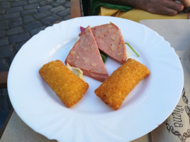 Bistro Viena food
