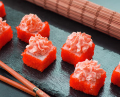 Yaponskiy Domik, Vkusnaya Dostavka Sushi food