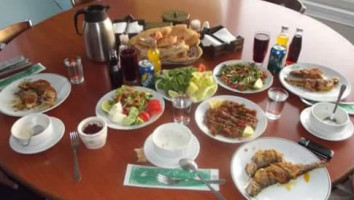 Yeşil Erciş Balık Restoranı food