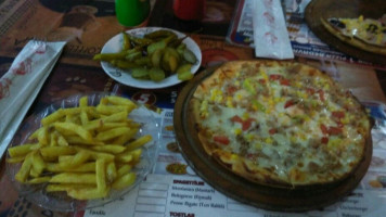 Liman Pizza food
