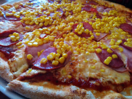 Primo Pizza food