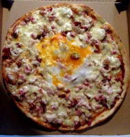 Lilla Pizza food