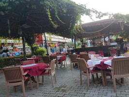 Corner Restaurant Çörni Bar food