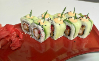 Mir Sushi inside