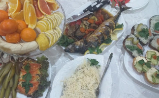 Pitseriya Viktoriya food