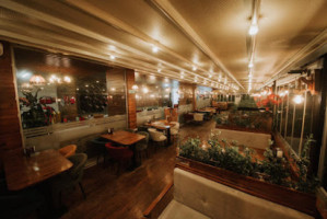 Harman Cafe inside