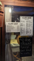 Cliffs Cafe outside