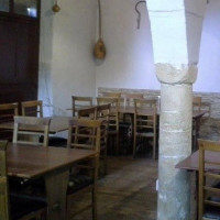 Hanay Altı Restoran inside