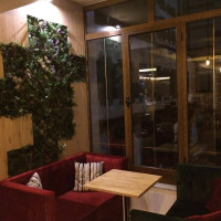 “skura” Coffee Lounge inside