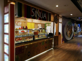Sinija S .c. C food