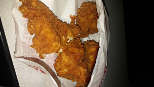 KFC Gara de Nord food