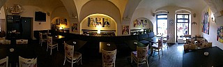 Viena Bistro Cafe 