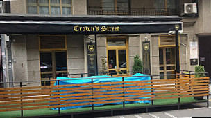 Crown's Street outside