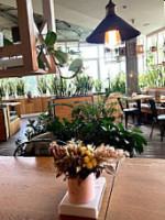 Green Cafe inside