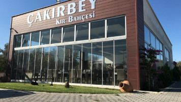 Çakirbey Kır Bahçesi Ve Kahvaltı Salonu outside