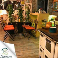 Jasmine Coffee Flowers Shop inside