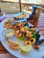 Guvat Mediterranean Bar Restaurant food