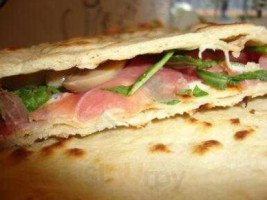 Piadineria Gli Amici food