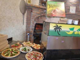 Pizzeria Jamaica food