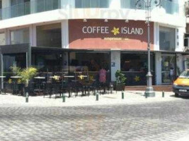 Coffee Island Phinikoudes outside