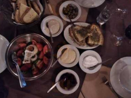 Yiannis Taverna food