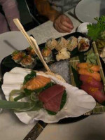 Shumi Sushi inside