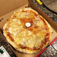 ‪pizza Domino De Shalit‬ food