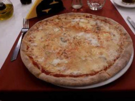 Trattoria Ristorante & Pizzeria food