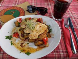 Zöld Disznó Bisztro Mert Nekünk Számít,hogy Mit Eszel food