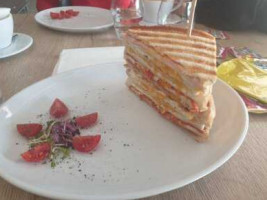Luxura Café food
