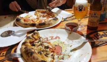 Tutto Bello Pizzéria És Kézműves Sörház food