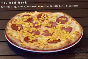 Red Rock Ételbár és Pizzéria food