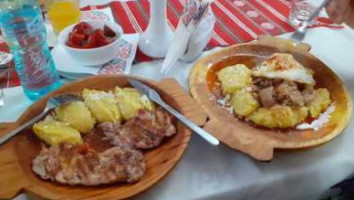 La Moroșanu'-parcul Balcescu food