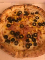 Pizza 2GO Resita food