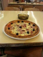Pizzeria Venetia food
