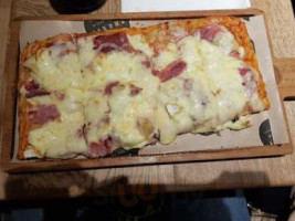 Treevi Pizza Al Taglio Universitate food