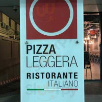 Pizza Leggera outside