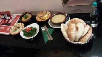 Saidoun Halal Resturant food