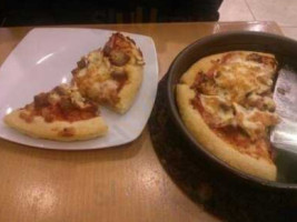 Pizza Hut Afi Palace Cotroceni food