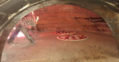 Pizzeria La Conchiglia Ag. Mattheos Corfù food