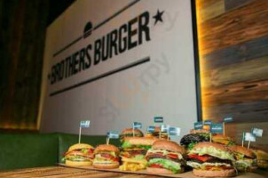 Brothers Burger food