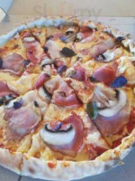 Pizza Namore food