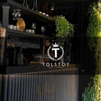 Tolstoy Lounge food