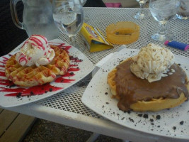 Estoril Cafe food