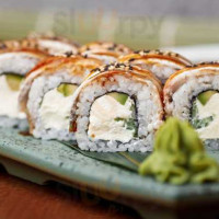 Abokado Sushi food
