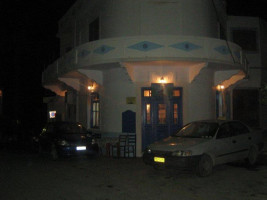 Taverna Perdika Kostas Zavolas outside