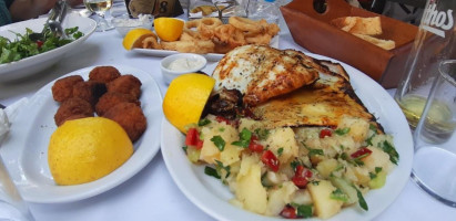 Taverna Ouzeri Balatsos food